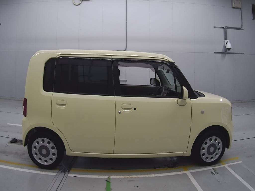 2014 Daihatsu Move Conte L575S[2]