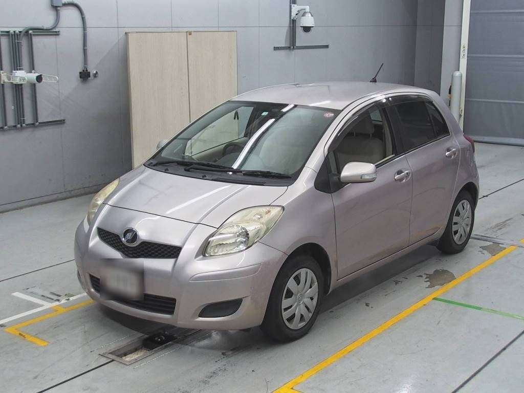 2010 Toyota Vitz SCP90[0]