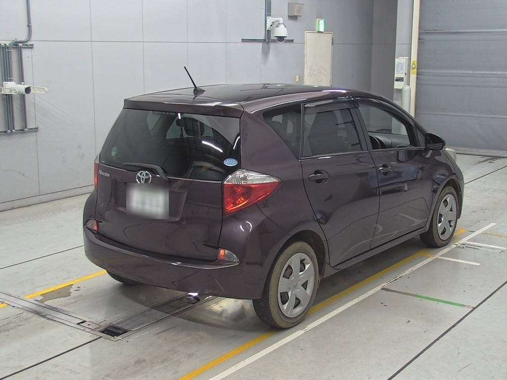 2012 Toyota Ractis NSP120[1]