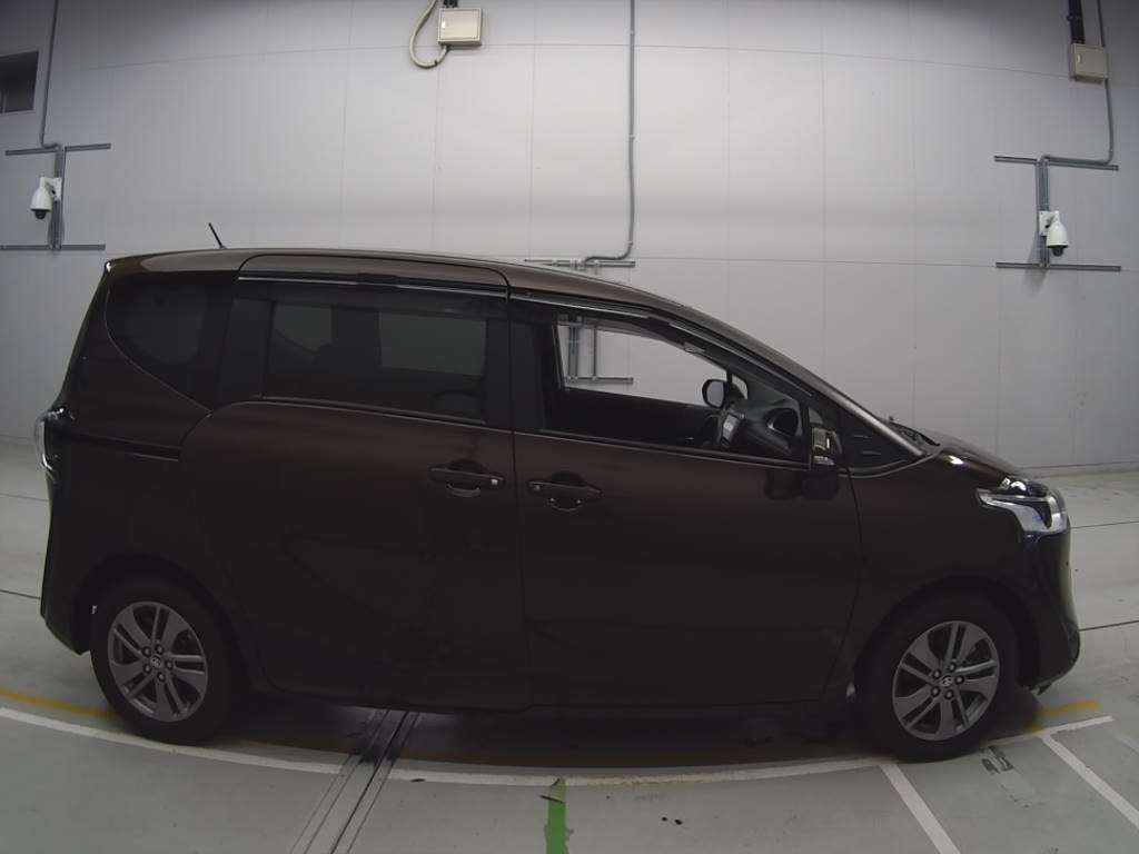 2019 Toyota Sienta NSP170G[2]