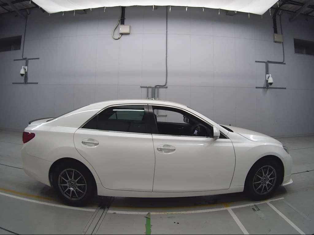 2011 Toyota Mark X GRX130[2]