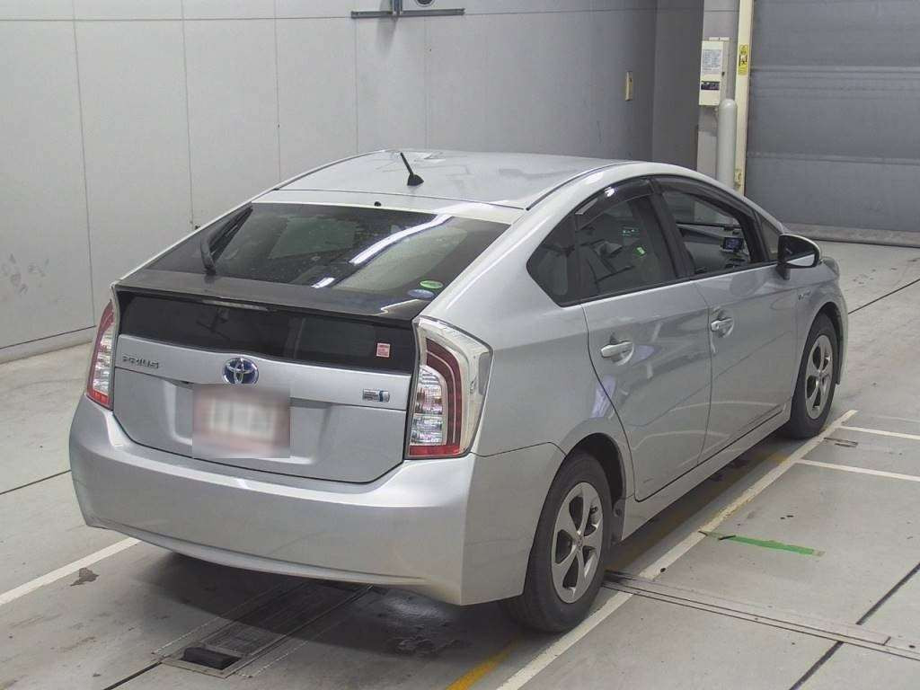 2013 Toyota Prius ZVW30[1]