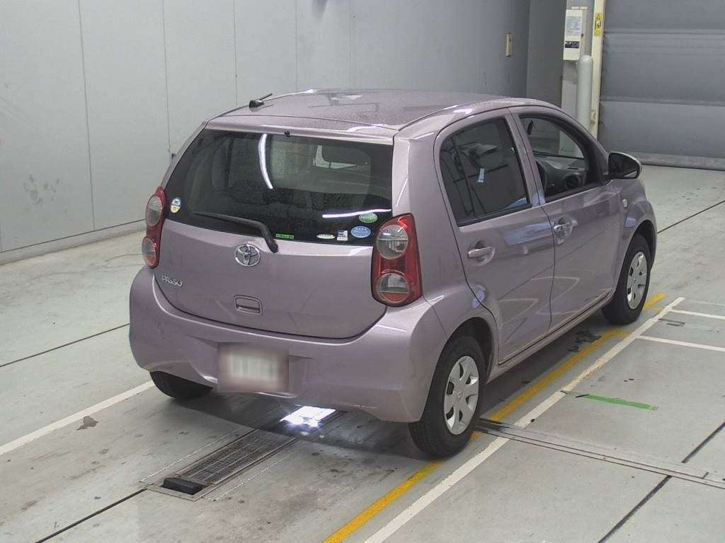 2013 Toyota Passo KGC30[1]