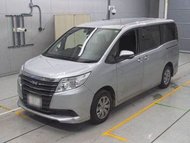 2016 Toyota Noah