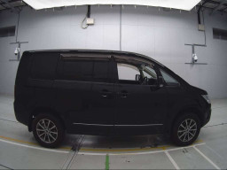 2016 Mitsubishi Delica D5