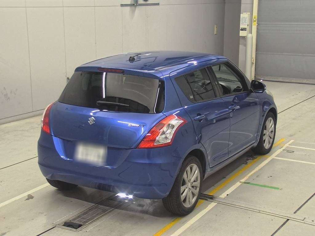 2015 Suzuki Swift ZC72S[1]