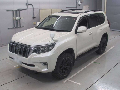 2018 Toyota Land Cruiser Prado