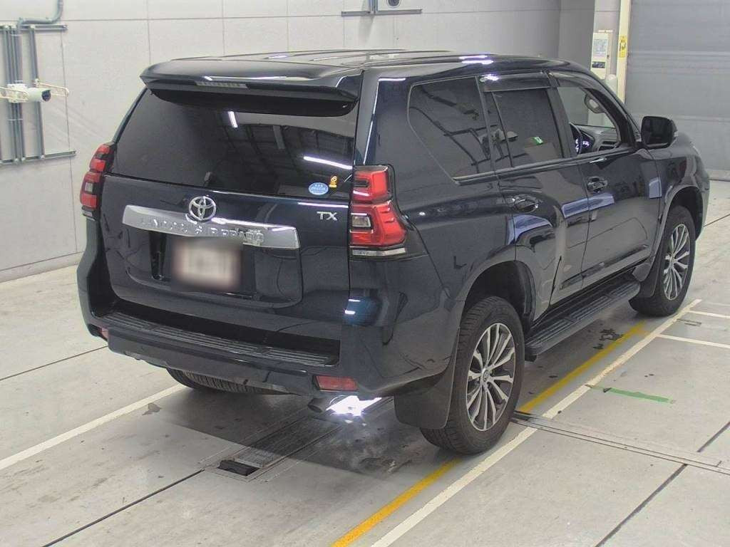 2020 Toyota Land Cruiser Prado TRJ150W[1]