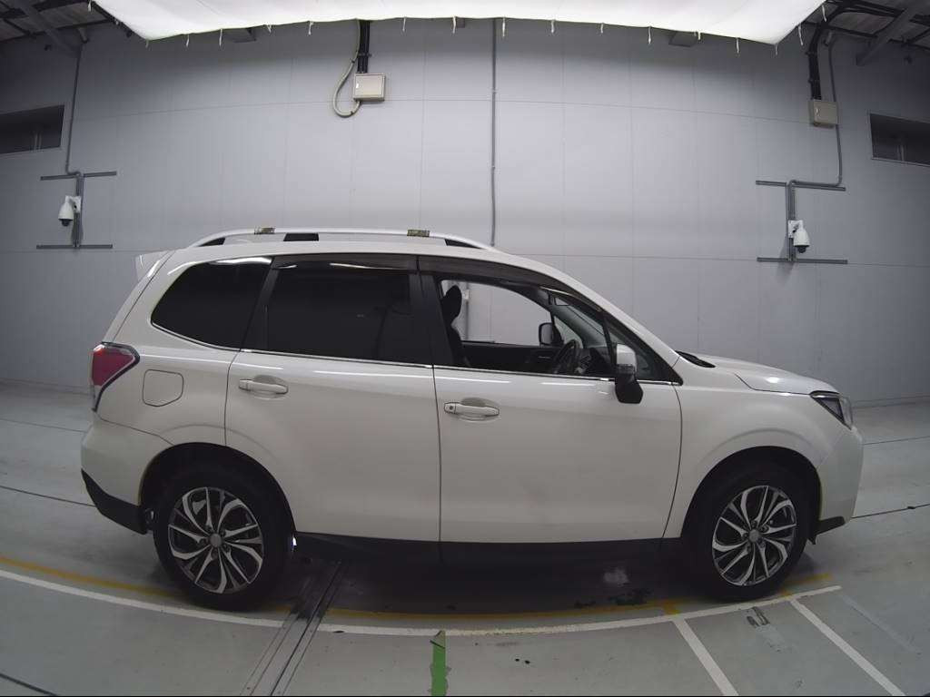 2016 Subaru Forester SJ5[2]