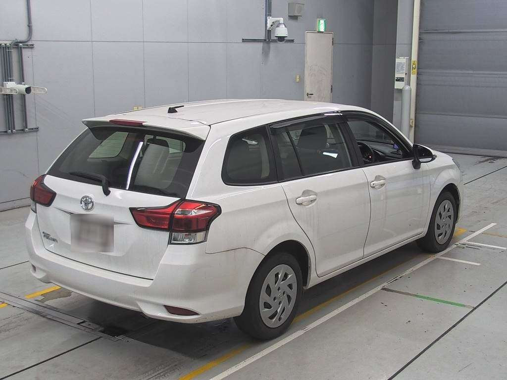 2017 Toyota Corolla Fielder NRE161G[1]