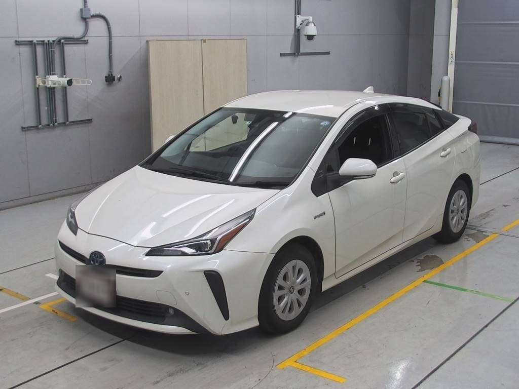 2019 Toyota Prius ZVW51[0]