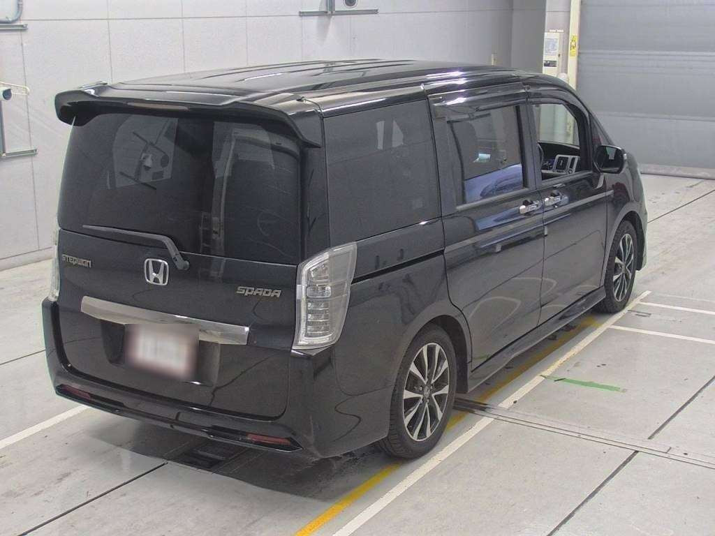 2013 Honda Step WGN Spada RK5[1]