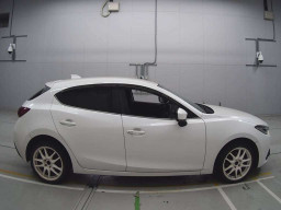 2014 Mazda Axela Sport