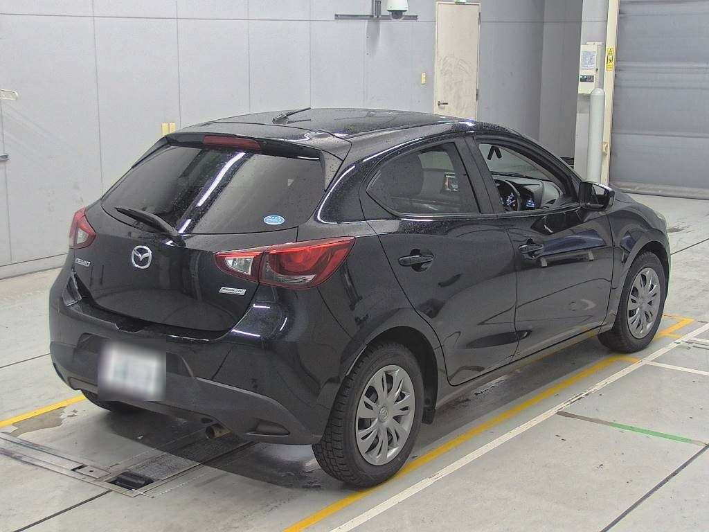 2016 Mazda Demio DJ3FS[1]