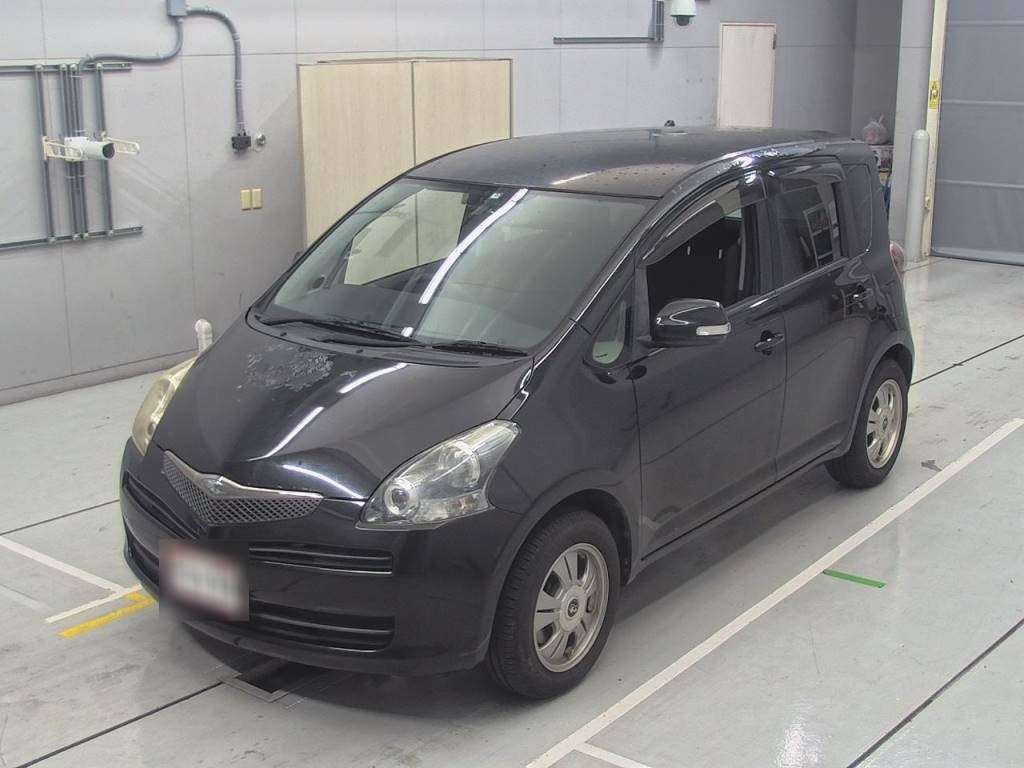 2009 Toyota Ractis SCP100[0]