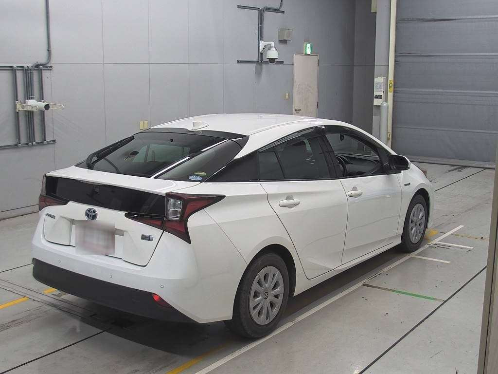 2019 Toyota Prius ZVW51[1]