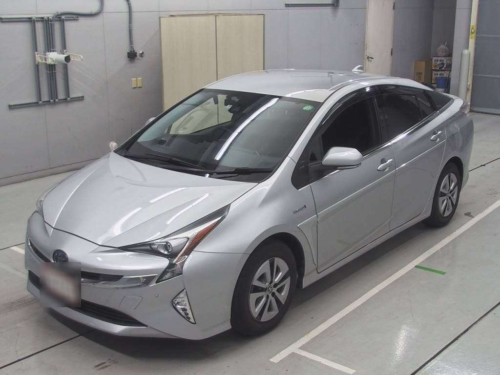 2017 Toyota Prius ZVW51[0]