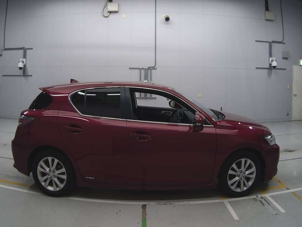 2014 Lexus CT ZWA10[2]