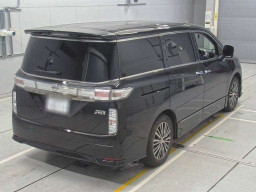 2018 Nissan Elgrand