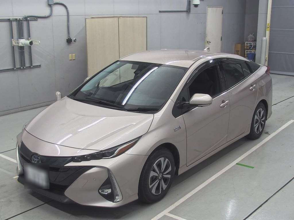 2021 Toyota Prius PHV ZVW52[0]