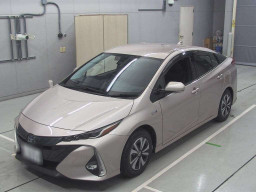 2021 Toyota Prius PHV