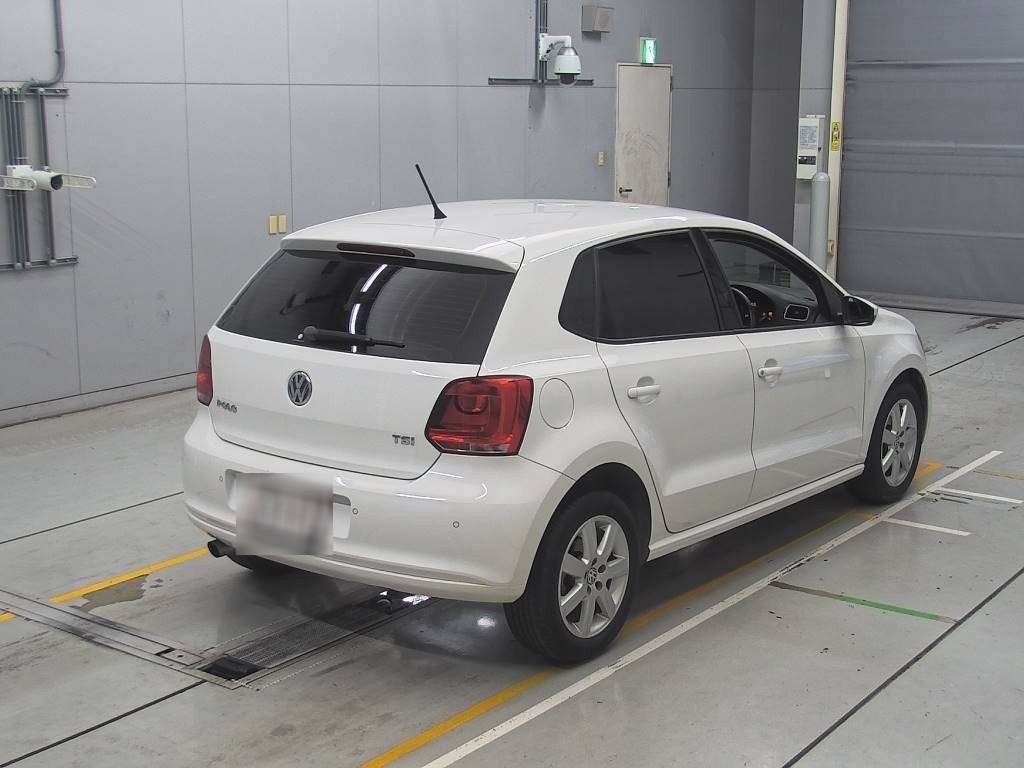 2014 Volkswagen Polo 6RCBZ[1]