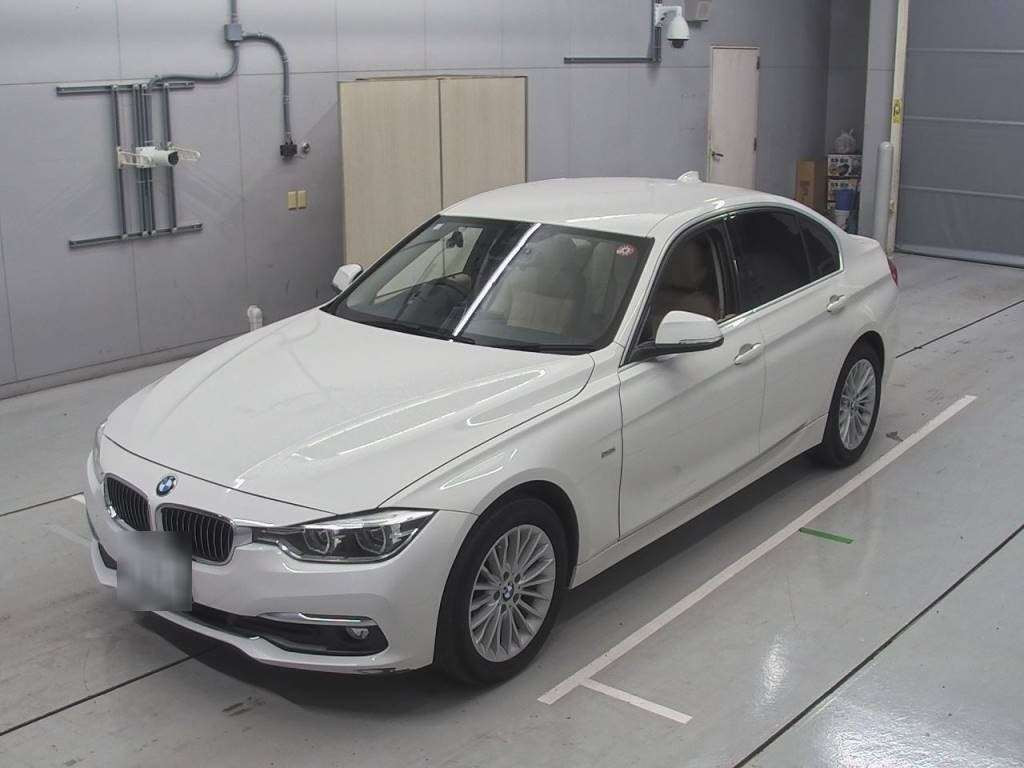 2016 BMW 3 Series 8C20[0]