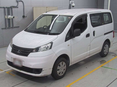 2017 Mitsubishi Delica Van