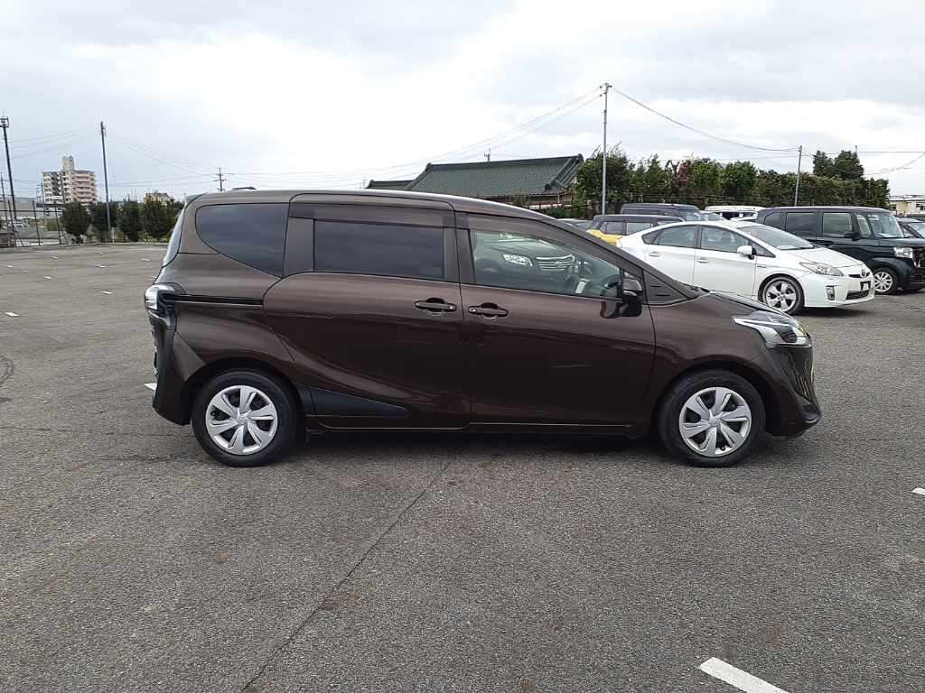 2020 Toyota Sienta NSP170G[1]