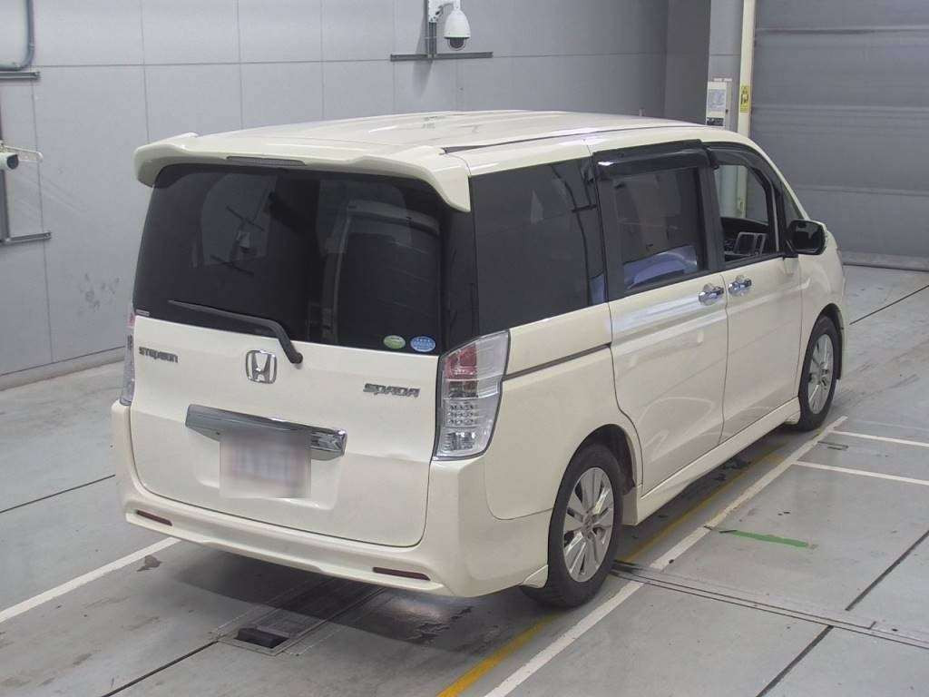 2011 Honda Step WGN Spada RK5[1]