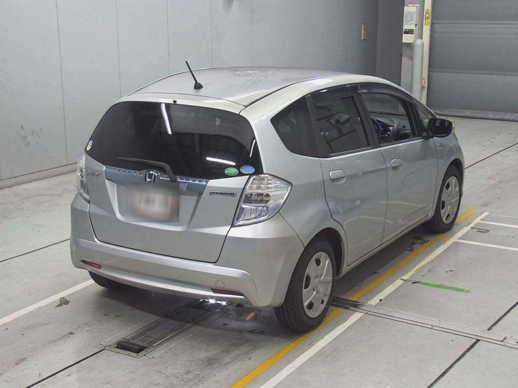 2013 Honda Fit Hybrid GP1[1]