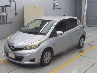 2011 Toyota Vitz