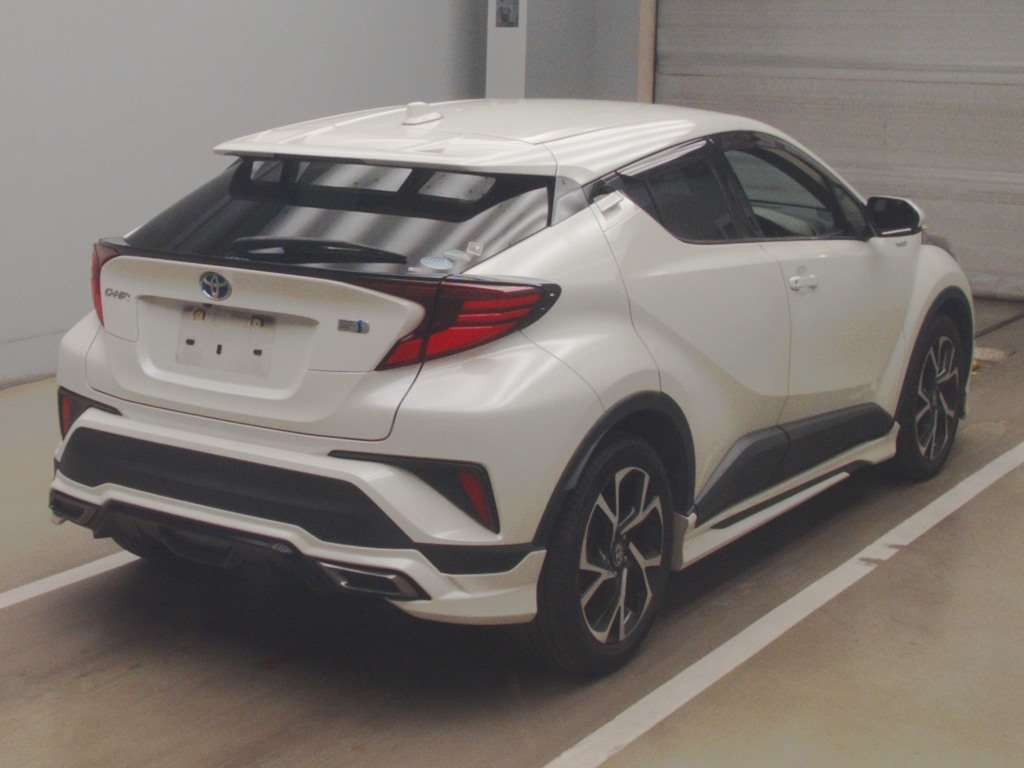 2019 Toyota C-HR ZYX11[1]