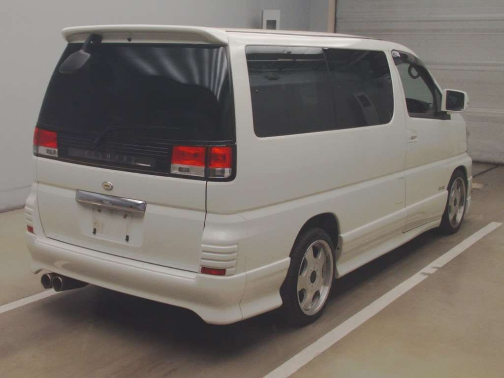 2002 Nissan Elgrand APE50[1]