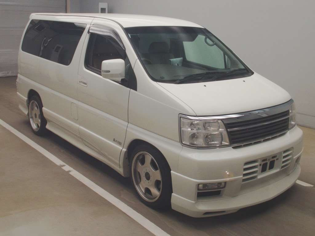 2002 Nissan Elgrand APE50[2]