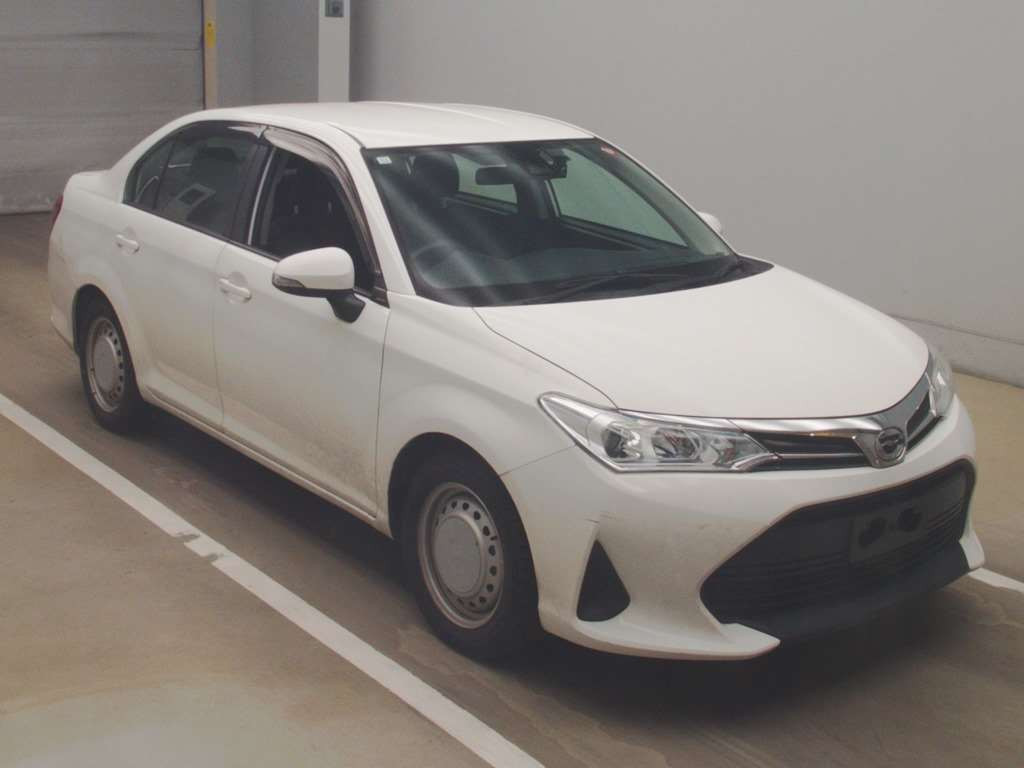 2018 Toyota Corolla Axio NRE161[2]