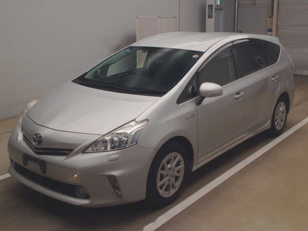 2012 Toyota Prius alpha ZVW40W[0]