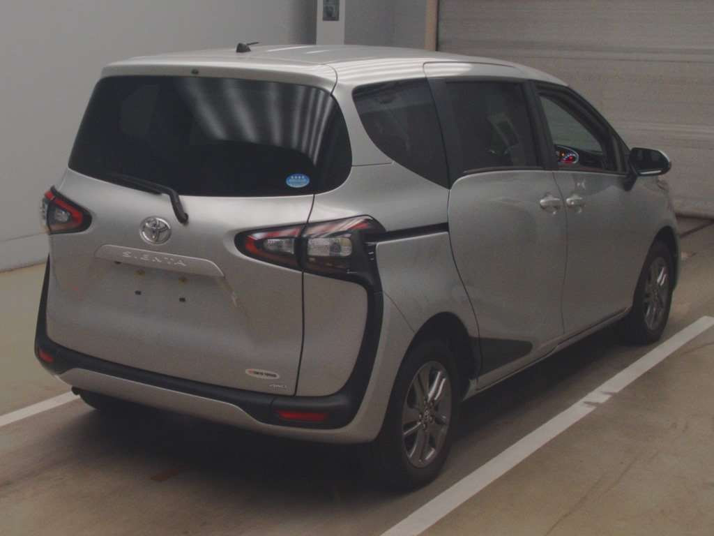 2017 Toyota Sienta NCP175G[1]