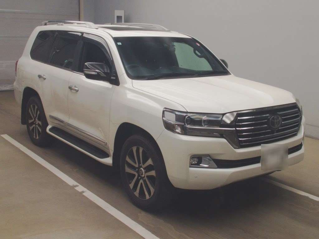 2017 Toyota Land Cruiser URJ202W[2]