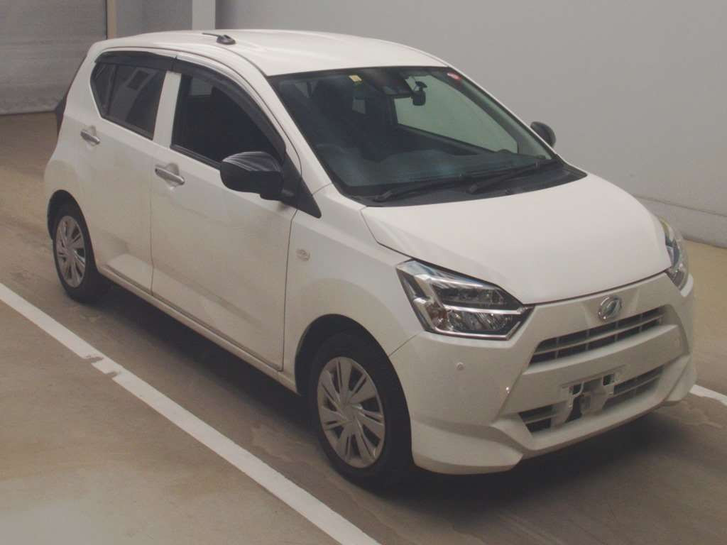 2019 Daihatsu Mira es LA350S[2]