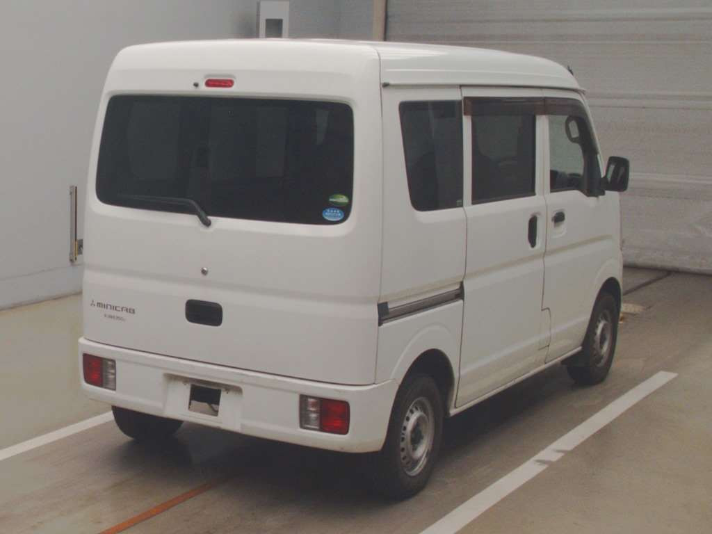 2016 Mitsubishi Minicab Van DS17V[1]