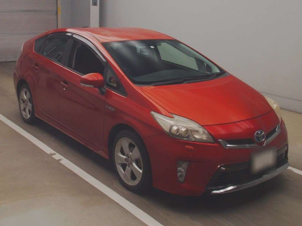 2012 Toyota Prius ZVW30[2]