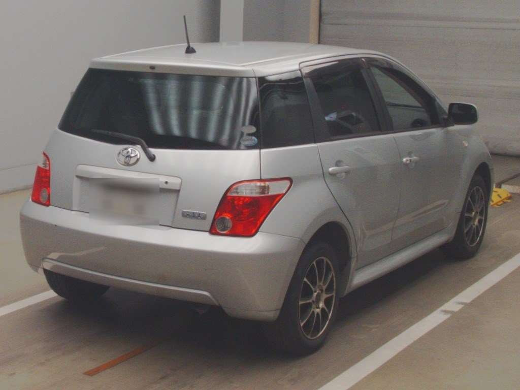 2006 Toyota IST NCP60[1]