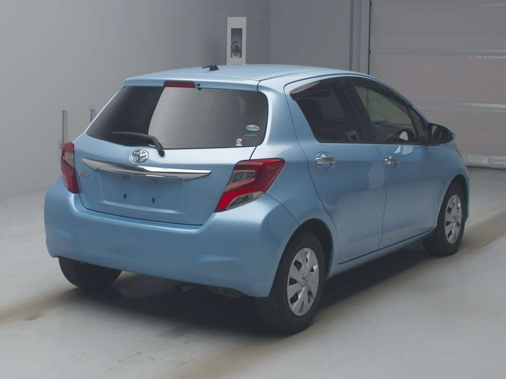 2016 Toyota Vitz NSP130[1]