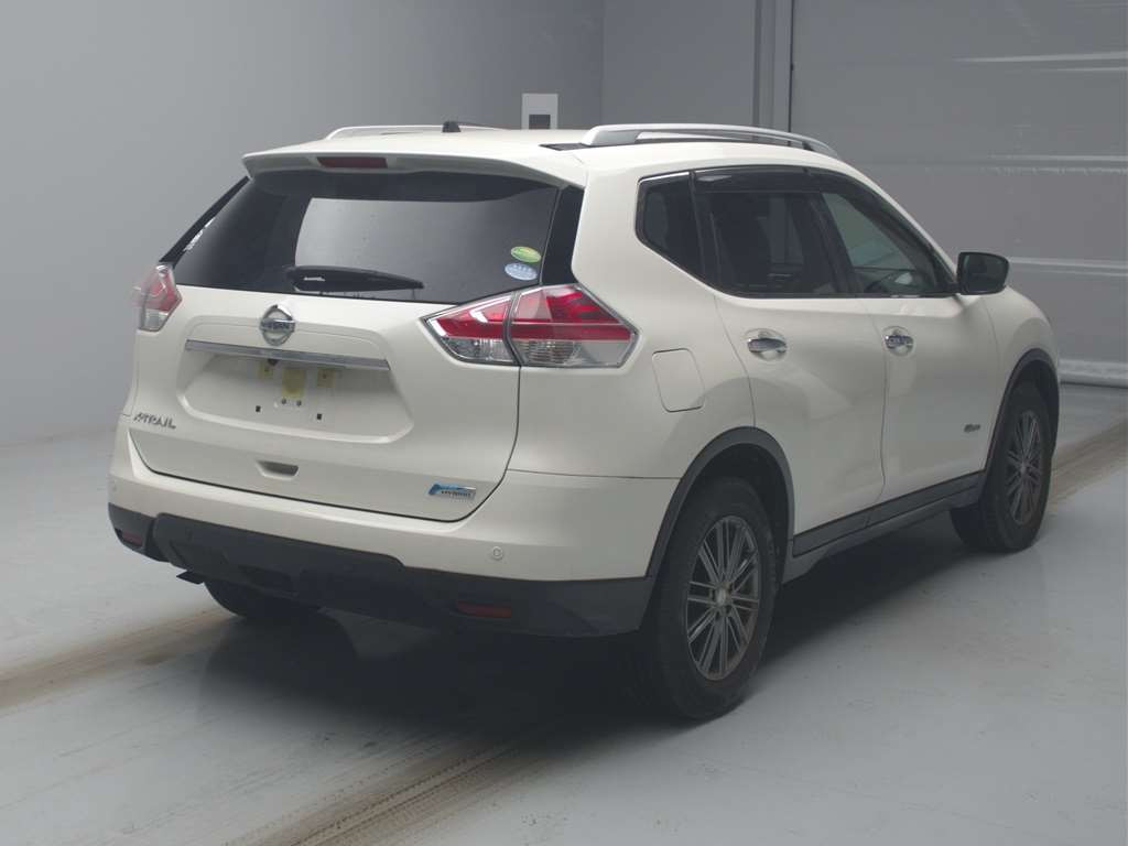 2015 Nissan X-Trail HNT32[1]