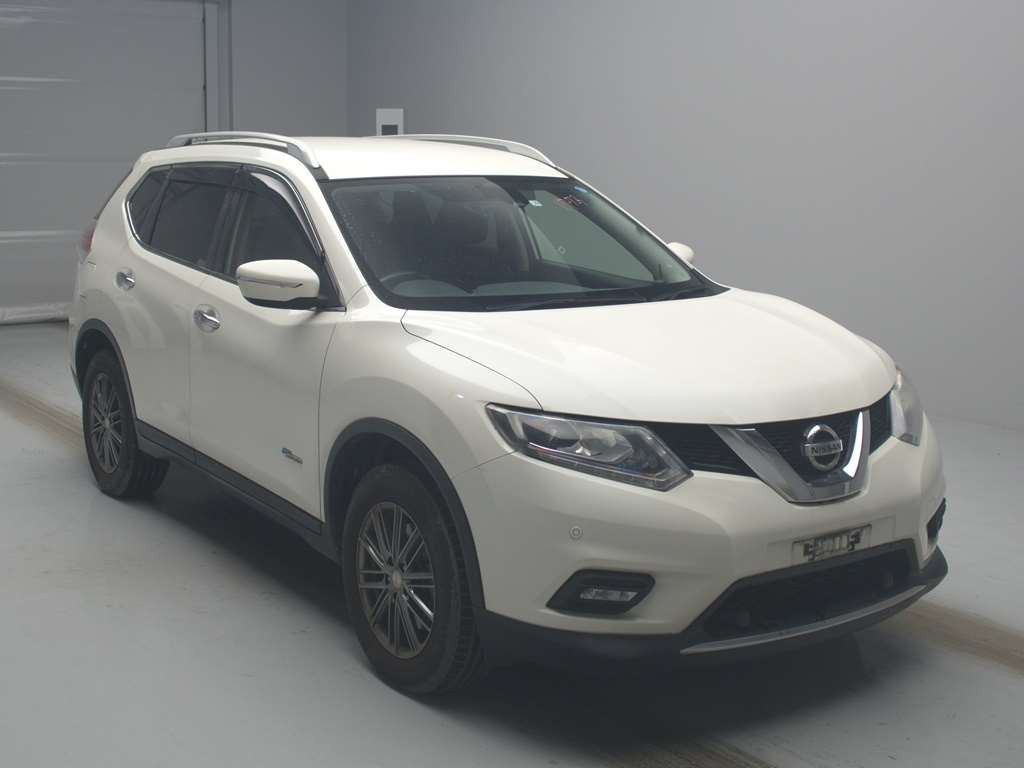 2015 Nissan X-Trail HNT32[2]