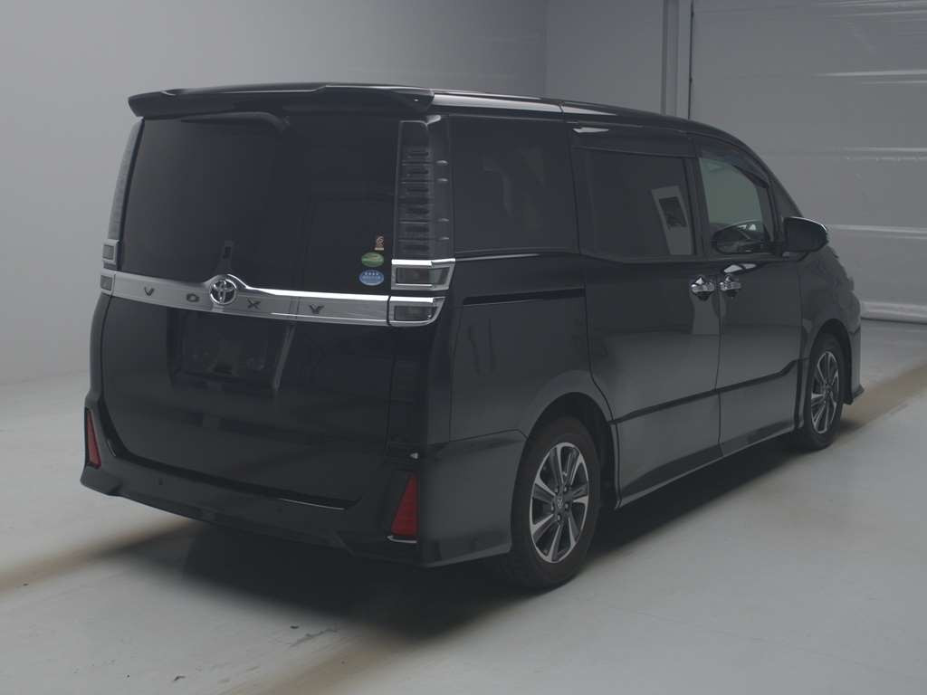 2019 Toyota Voxy ZRR80W[1]