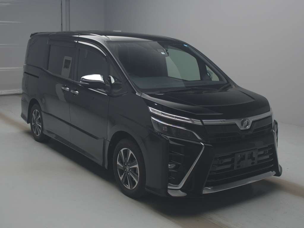 2019 Toyota Voxy ZRR80W[2]