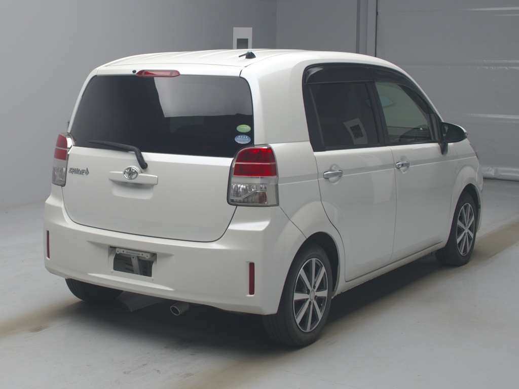 2014 Toyota Spade NCP141[1]