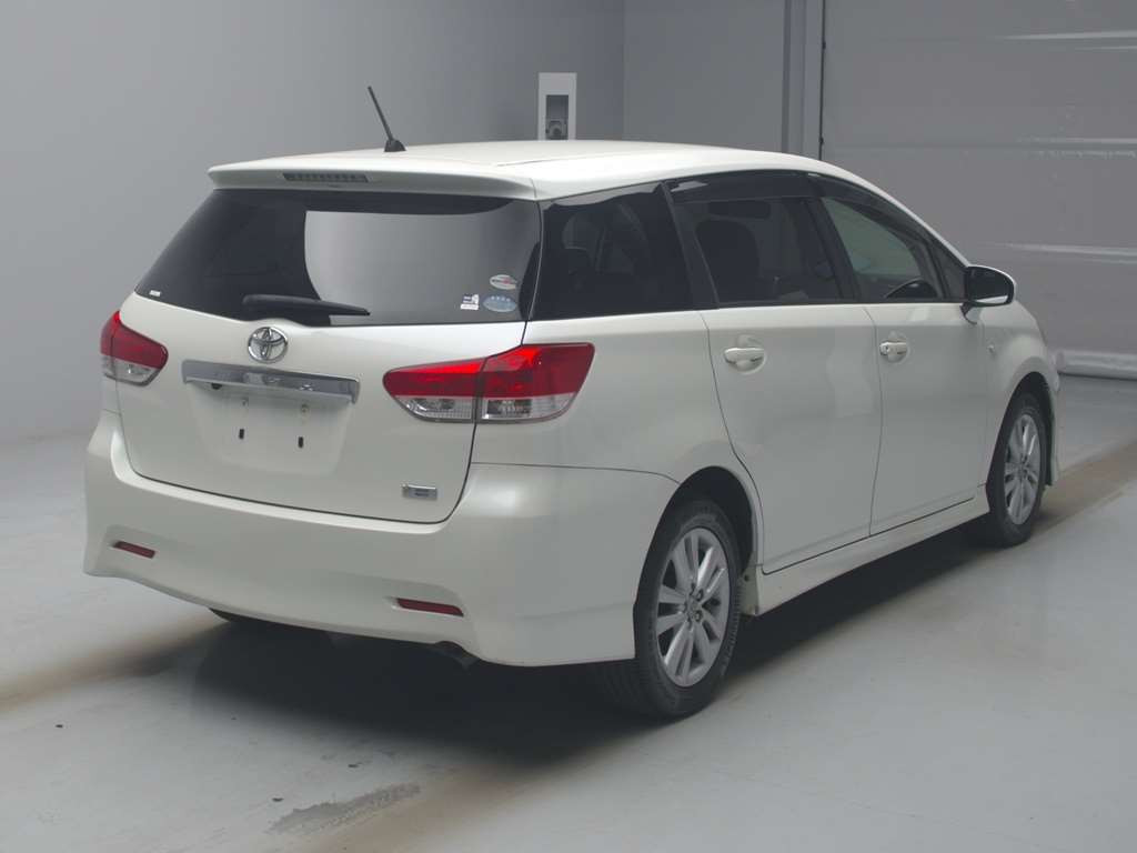 2012 Toyota Wish ZGE20W[1]